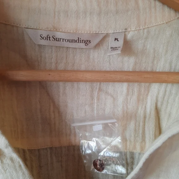 NWOT Soft Surroundings 100% cotton pale yellow v-neck long sleeve tunic blouse - Picture 7 of 12